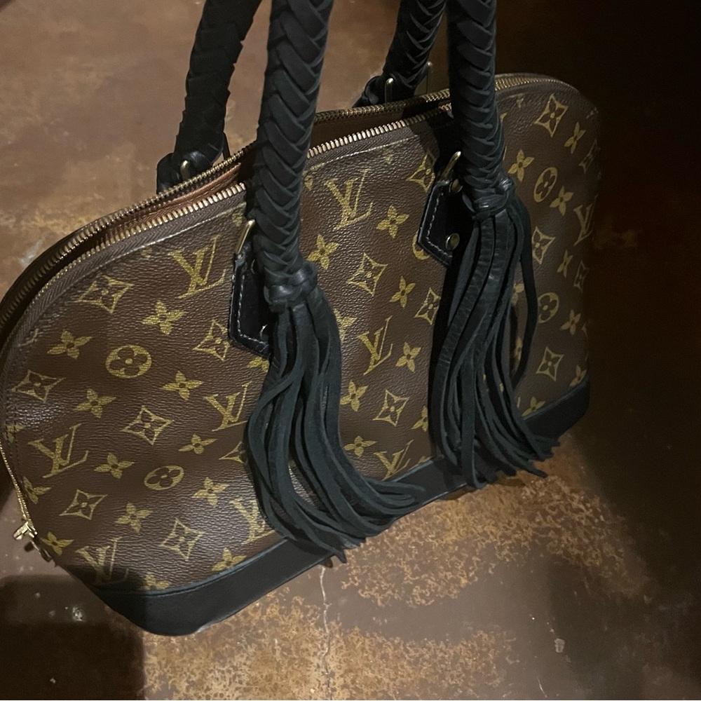 Authentic Louis Vuitton Original - image 4